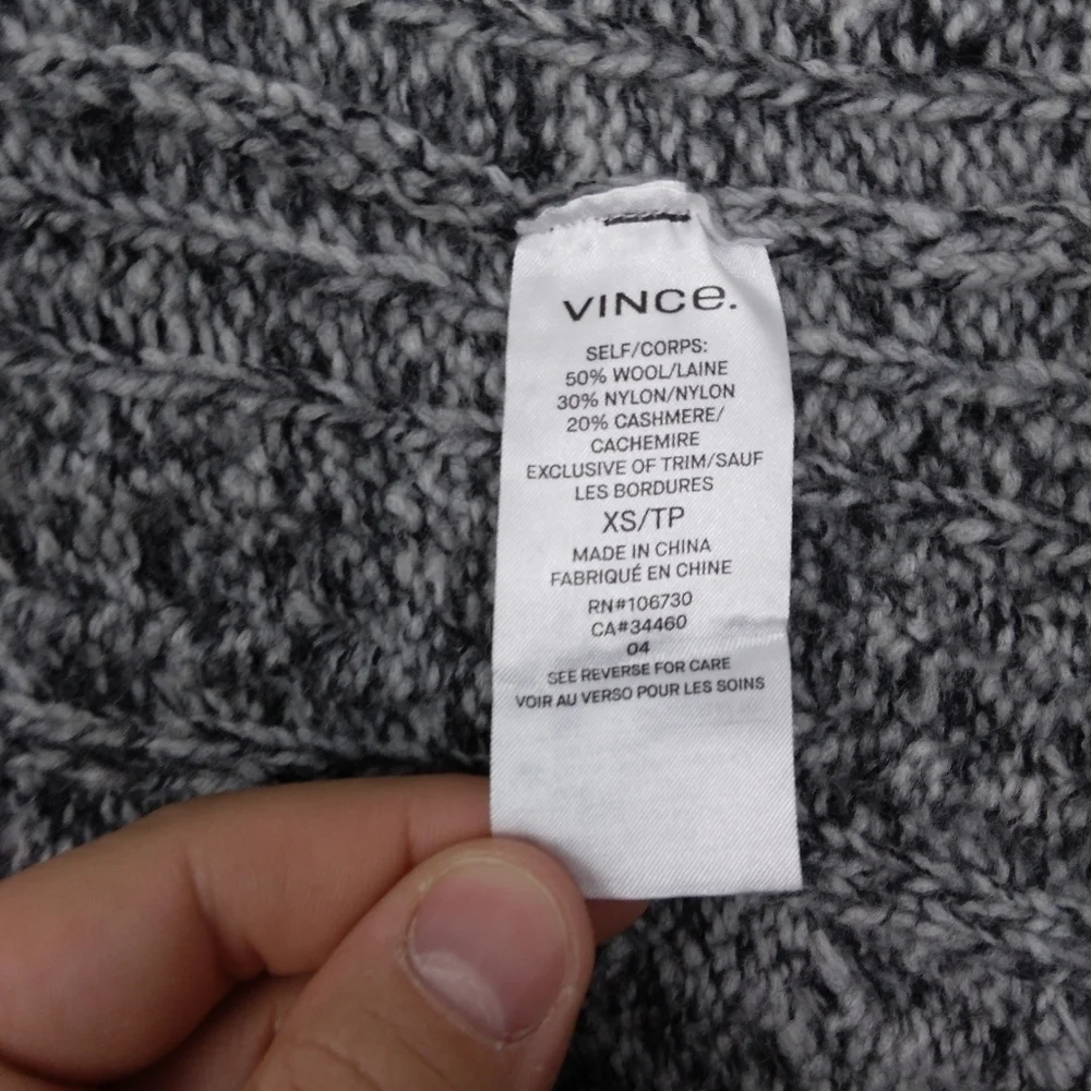 Vince V-Neck Chunky Knit Sweater in Heathered Grey Size XS - Picture 7 of 9